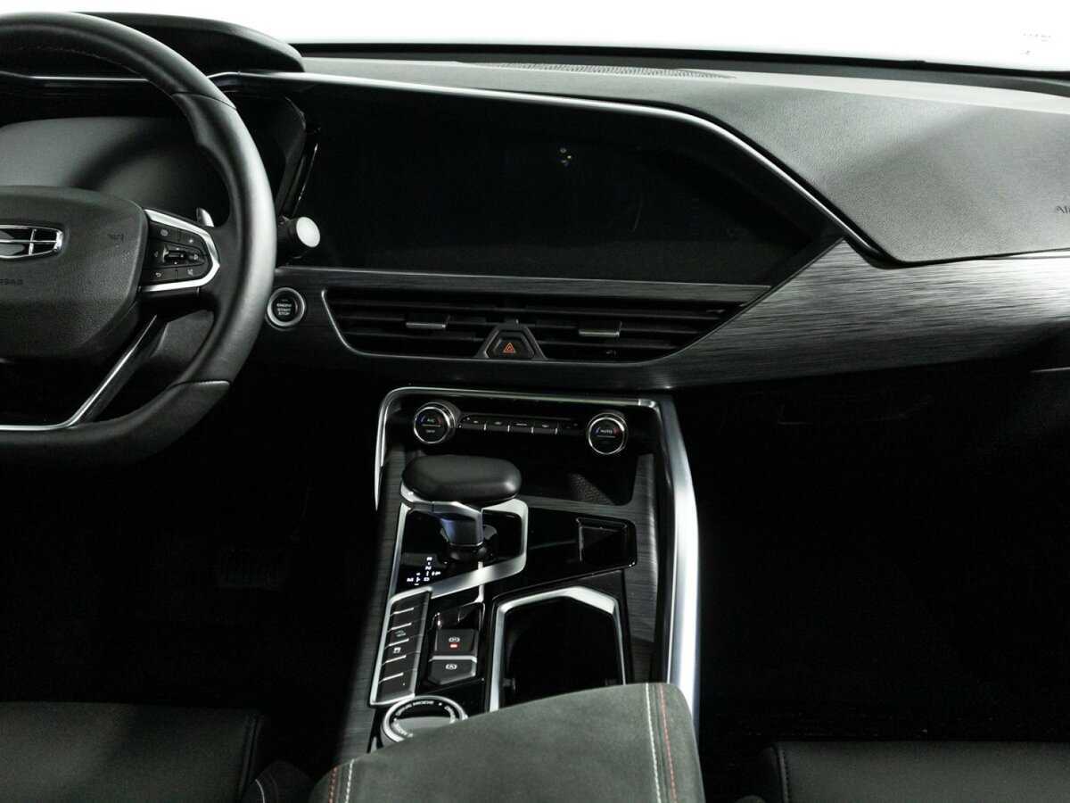 Купить Geely Tugella с пробегом. Фото: #13