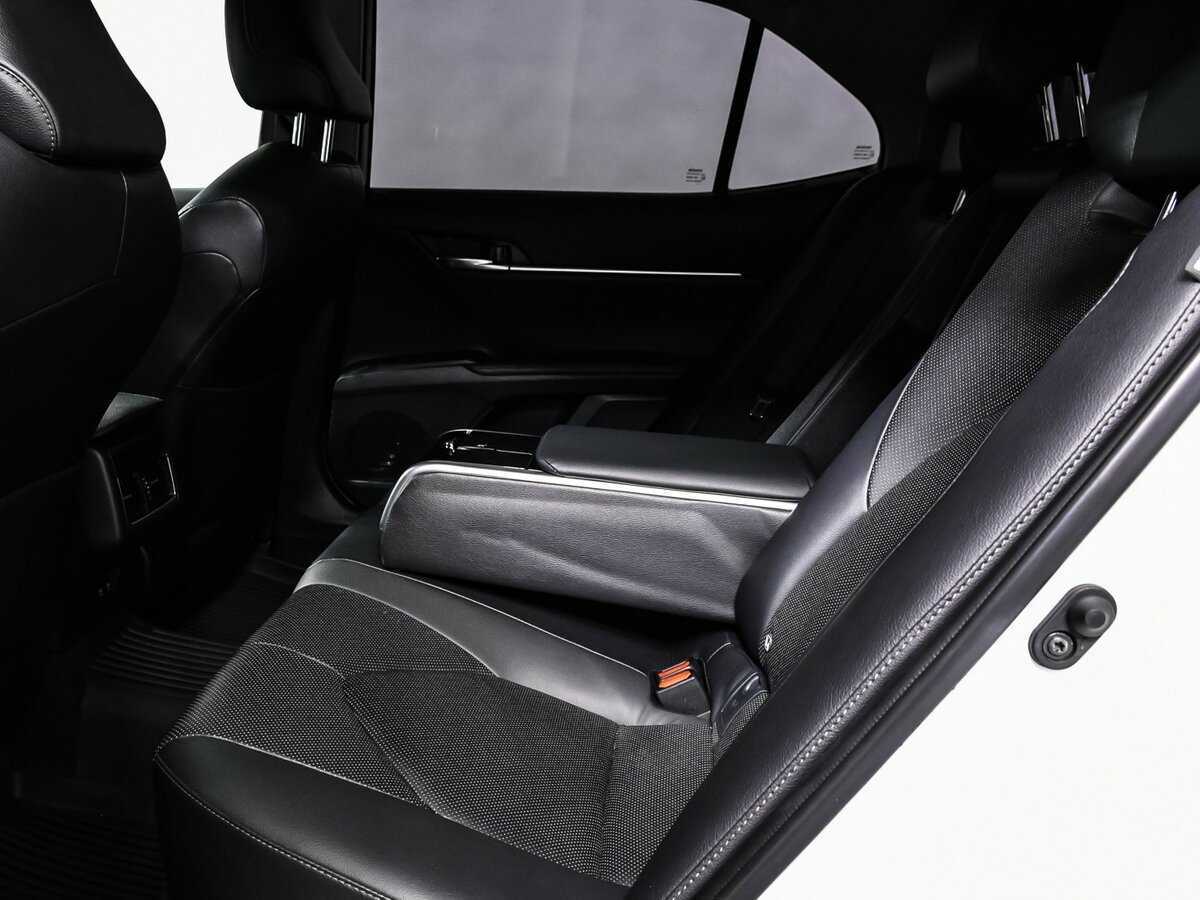 Купить Toyota Camry с пробегом. Фото: #12
