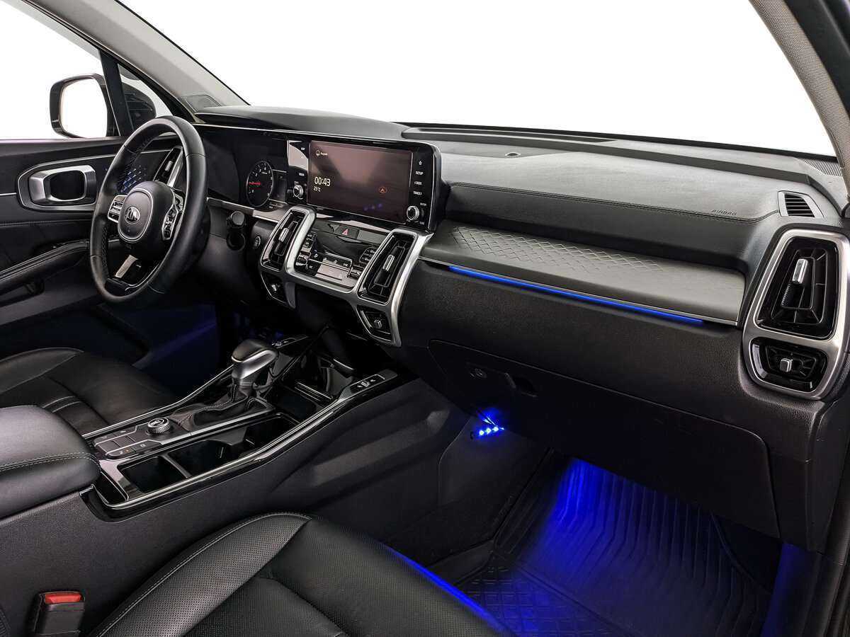 Купить Kia Sorento с пробегом. Фото: #8