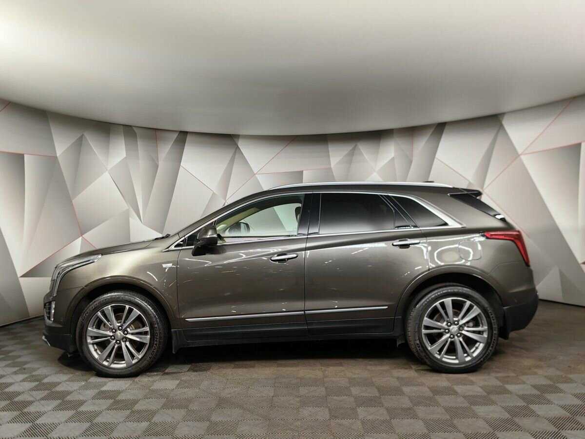 Купить Cadillac XT5 с пробегом. Фото: #4