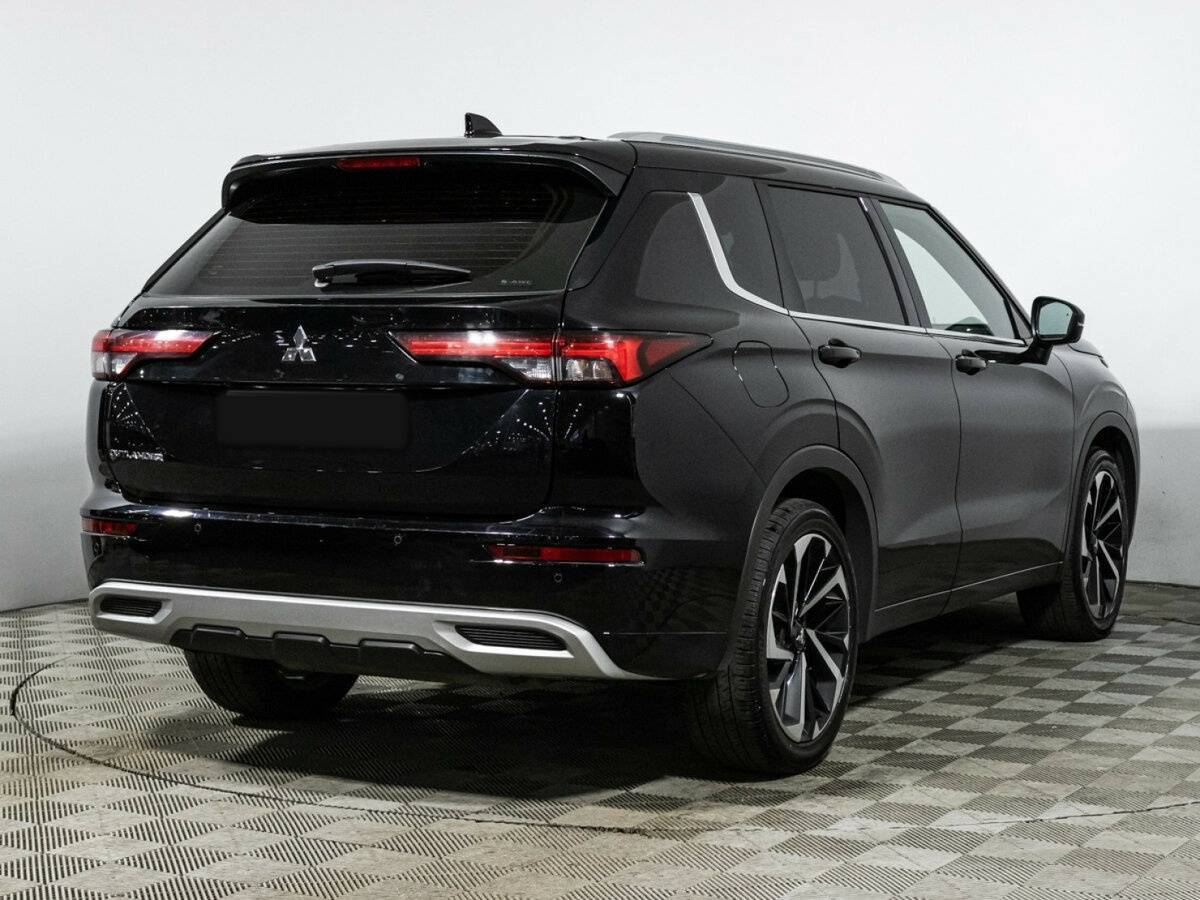 Купить Mitsubishi Outlander с пробегом. Фото: #4