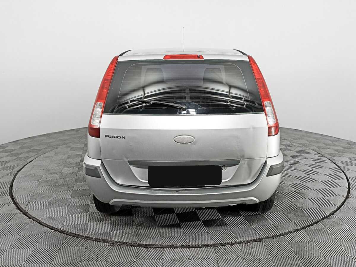 Купить Ford Fusion с пробегом. Фото: #5
