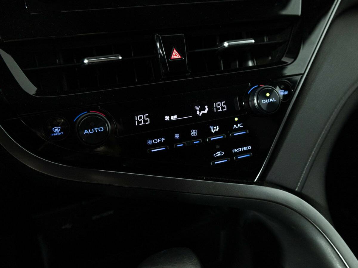 Купить Toyota Camry с пробегом. Фото: #14