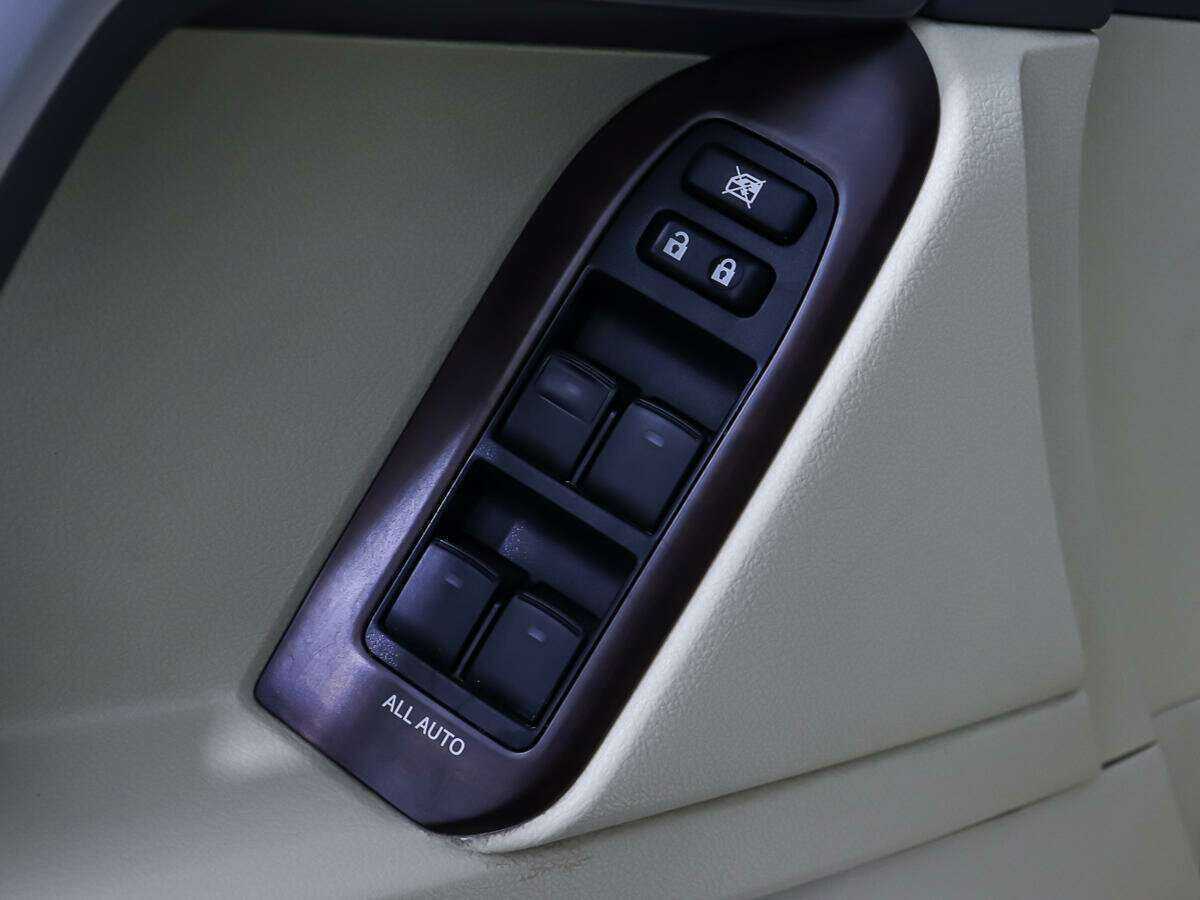 Купить Toyota Land Cruiser Prado с пробегом. Фото: #16
