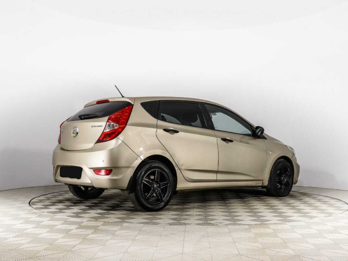 Купить Hyundai Solaris с пробегом. Фото: #4