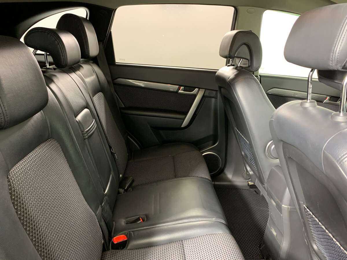 Купить Chevrolet Captiva с пробегом. Фото: #14