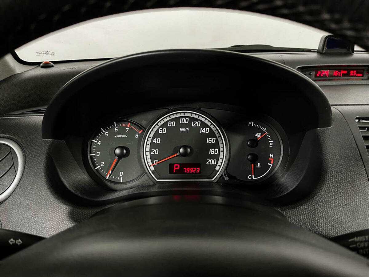 Купить Suzuki Swift с пробегом. Фото: #10