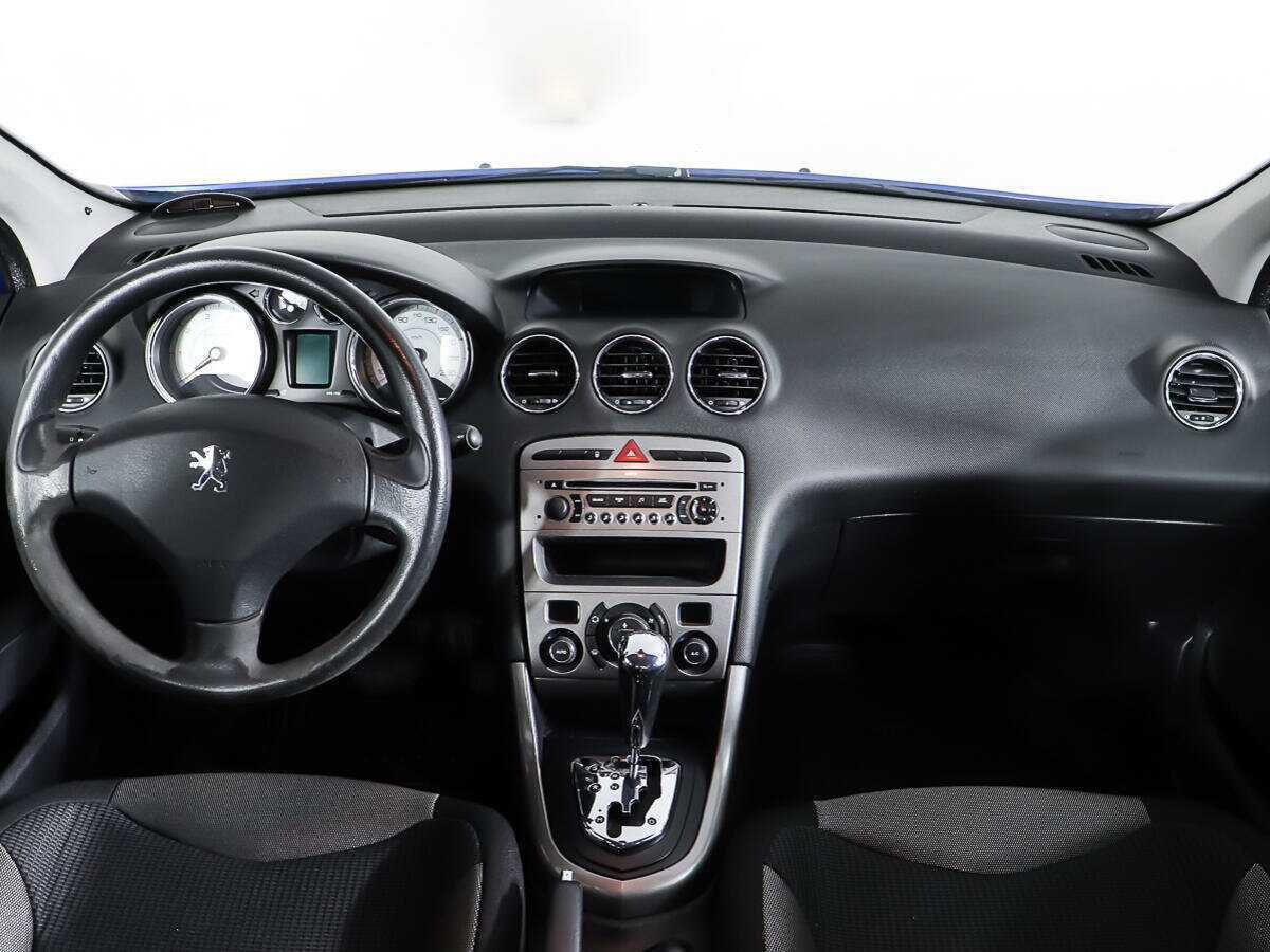 Купить Peugeot 308 с пробегом. Фото: #10