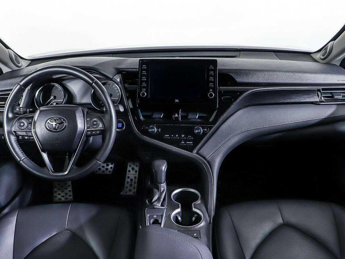Купить Toyota Camry с пробегом. Фото: #10