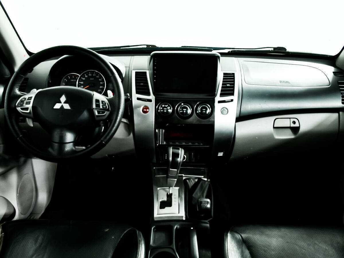 Купить Mitsubishi Pajero Sport с пробегом. Фото: #10