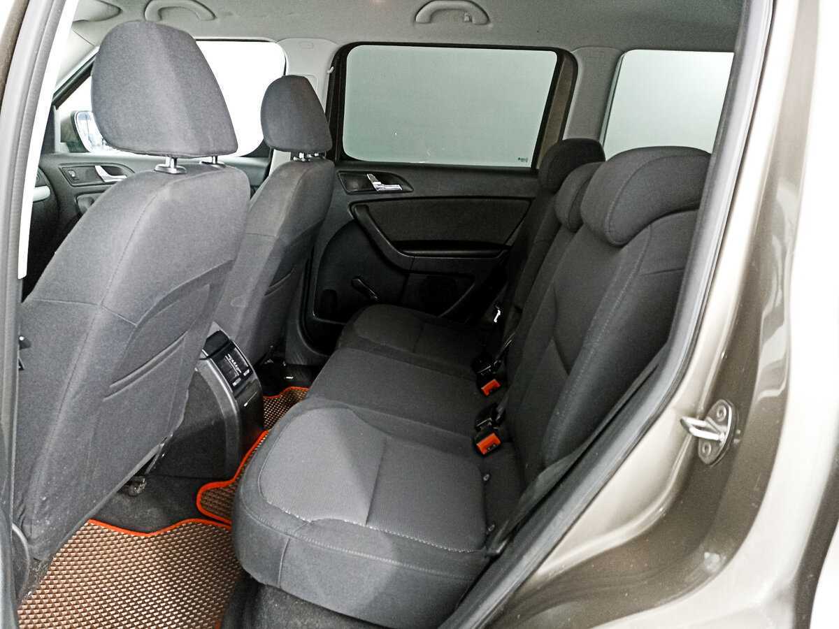 Купить Skoda Yeti с пробегом. Фото: #7