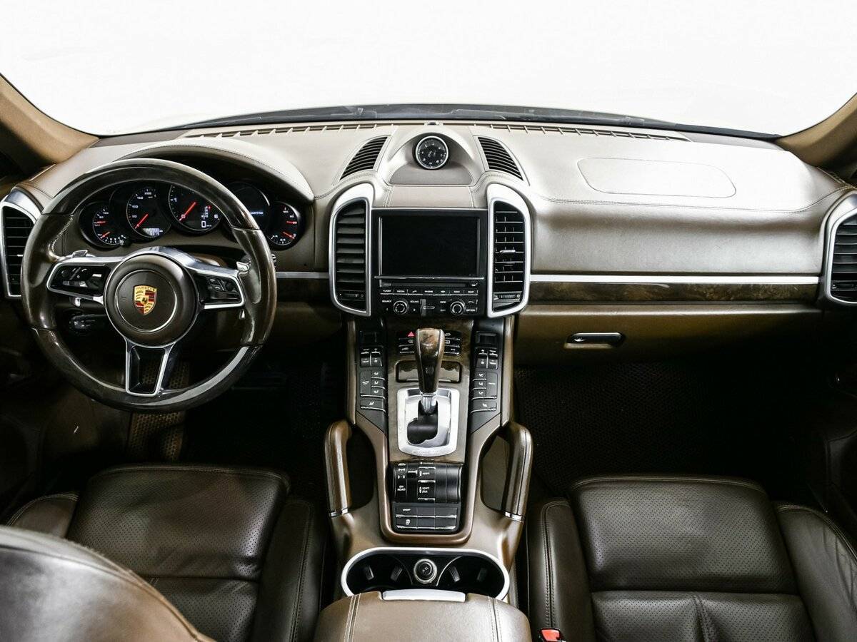 Купить Porsche Cayenne с пробегом. Фото: #10