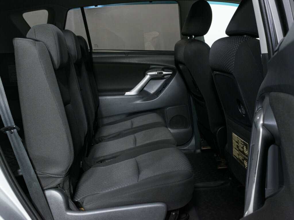 Купить Toyota Verso с пробегом. Фото: #9
