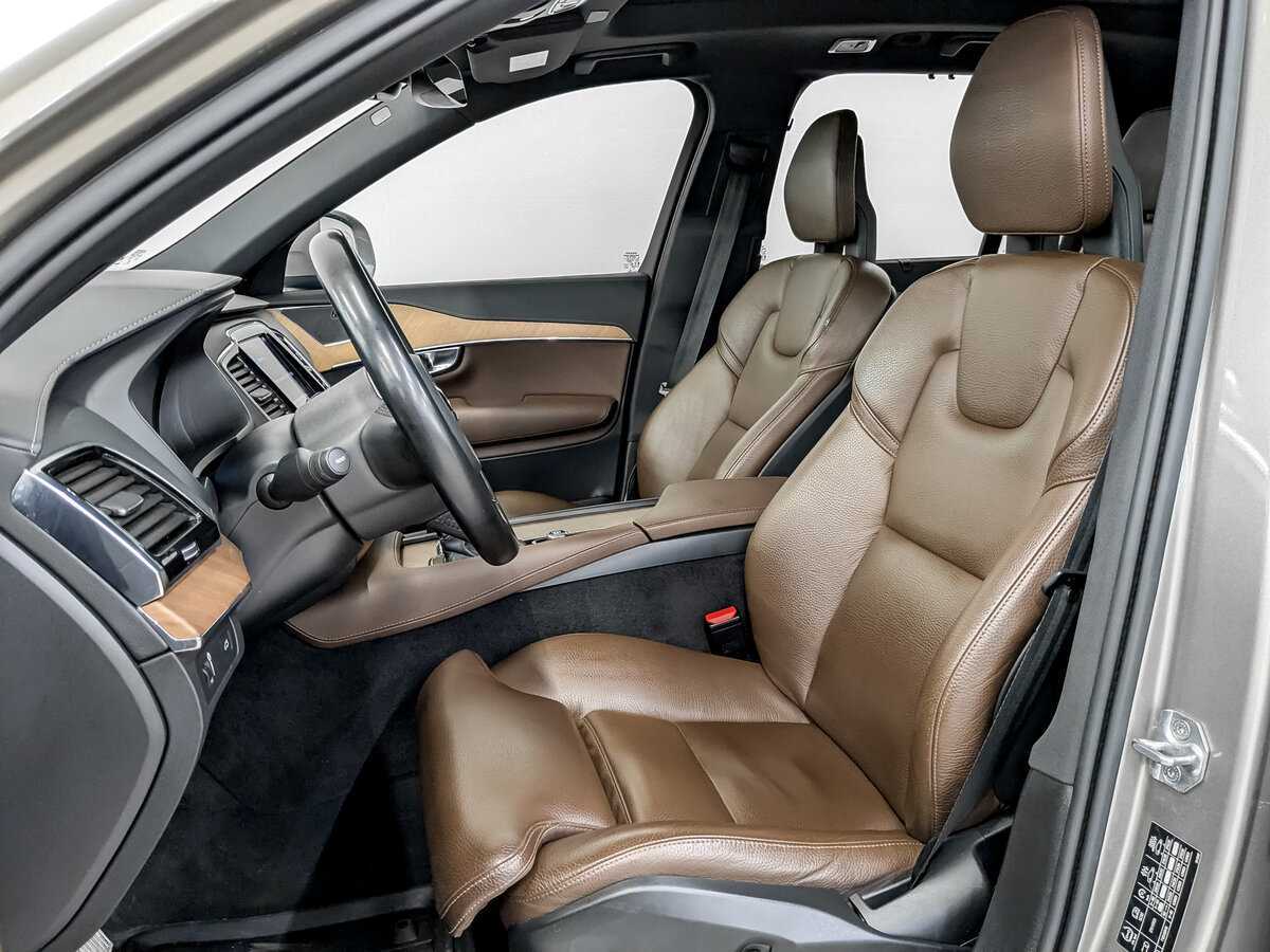 Купить Volvo XC90 с пробегом. Фото: #18