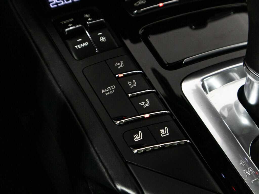 Купить Porsche Cayenne с пробегом. Фото: #21