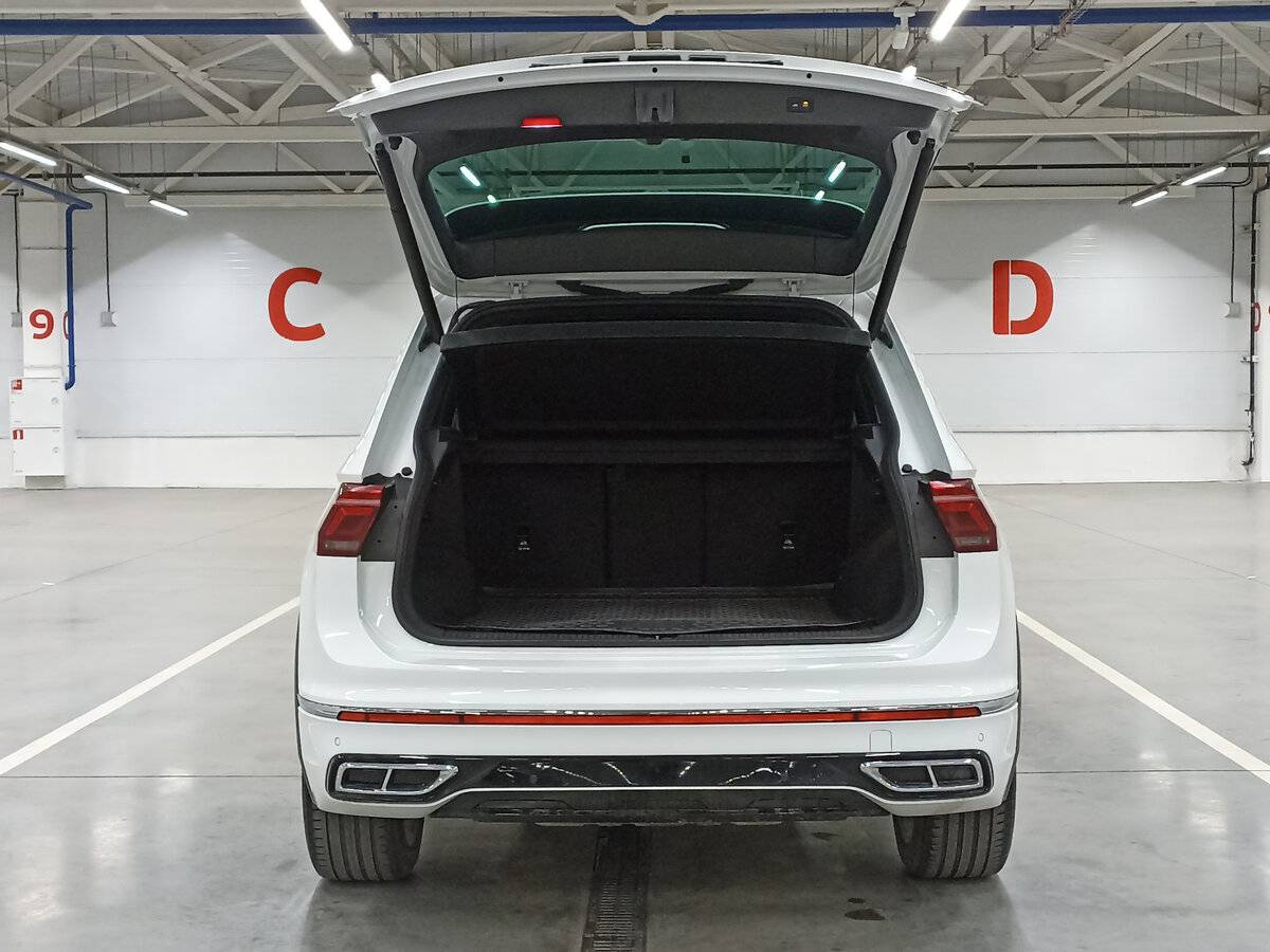 Купить Volkswagen Tiguan с пробегом. Фото: #9