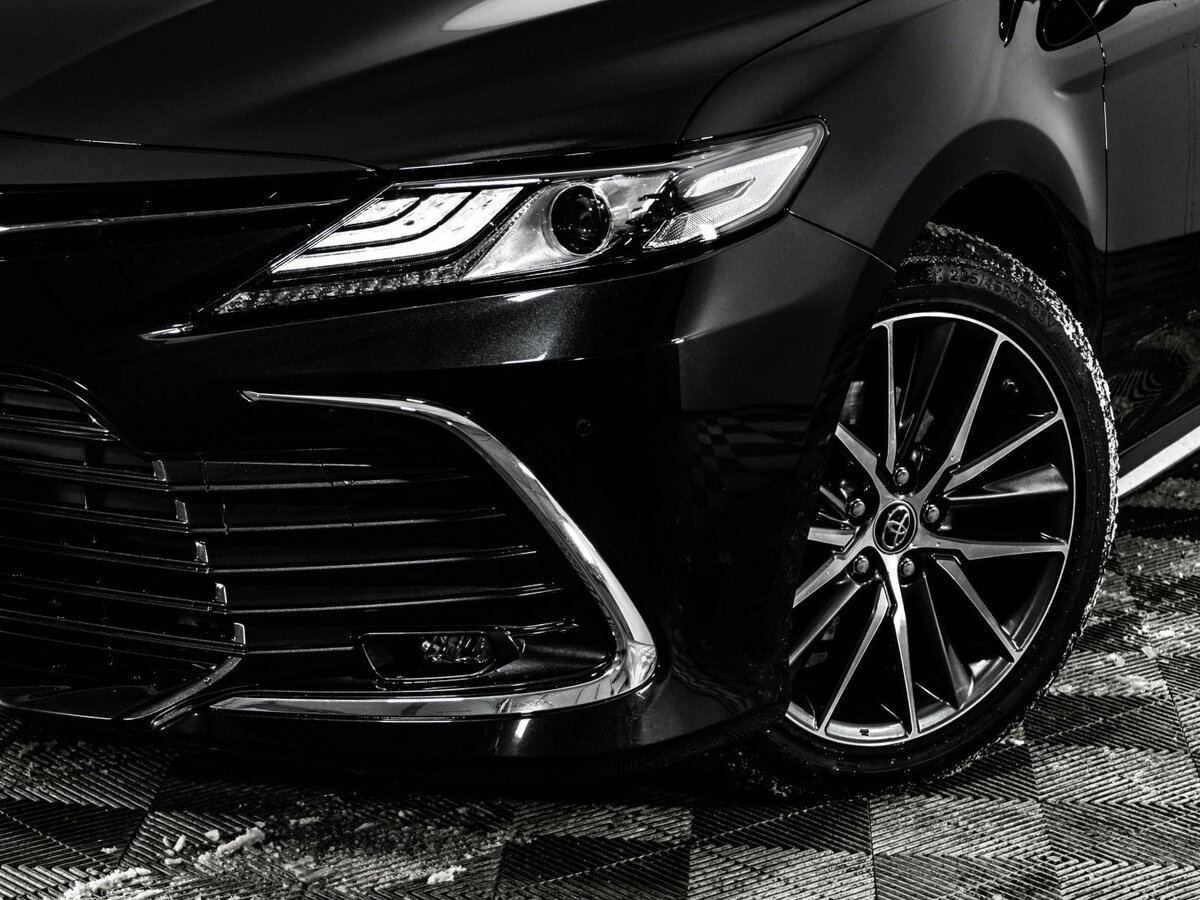 Купить Toyota Camry с пробегом. Фото: #1