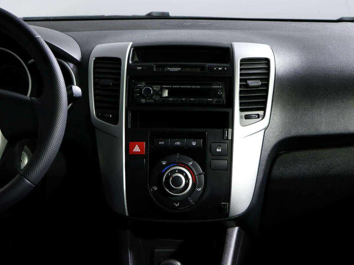 Купить Kia Venga с пробегом. Фото: #9
