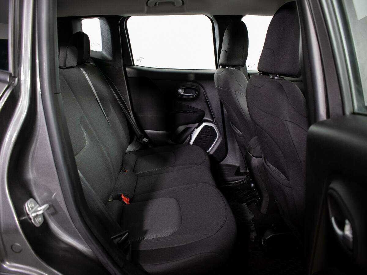 Купить Jeep Renegade с пробегом. Фото: #9
