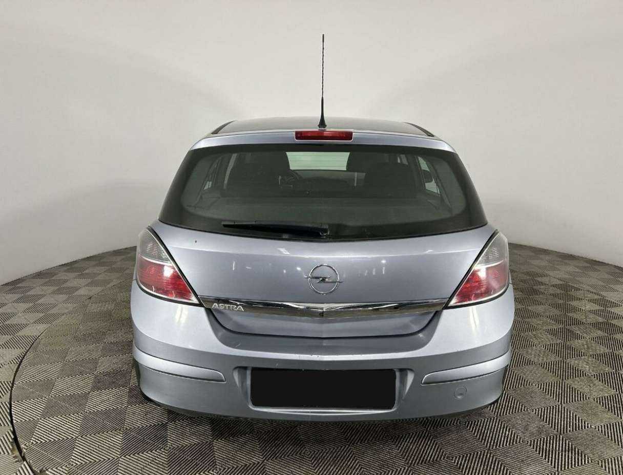 Купить Opel Astra с пробегом. Фото: #2