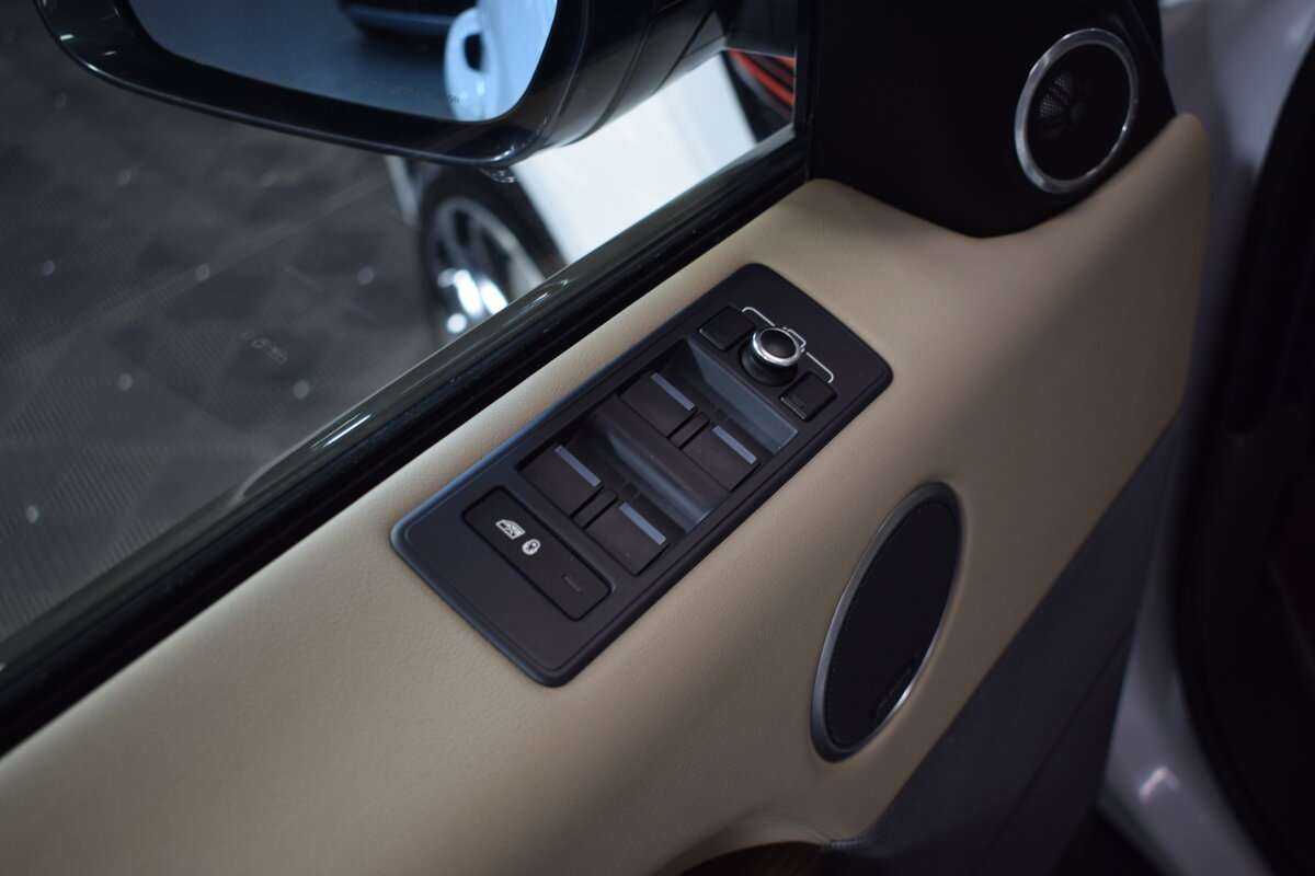 Купить Land Rover Range Rover Sport с пробегом. Фото: #18