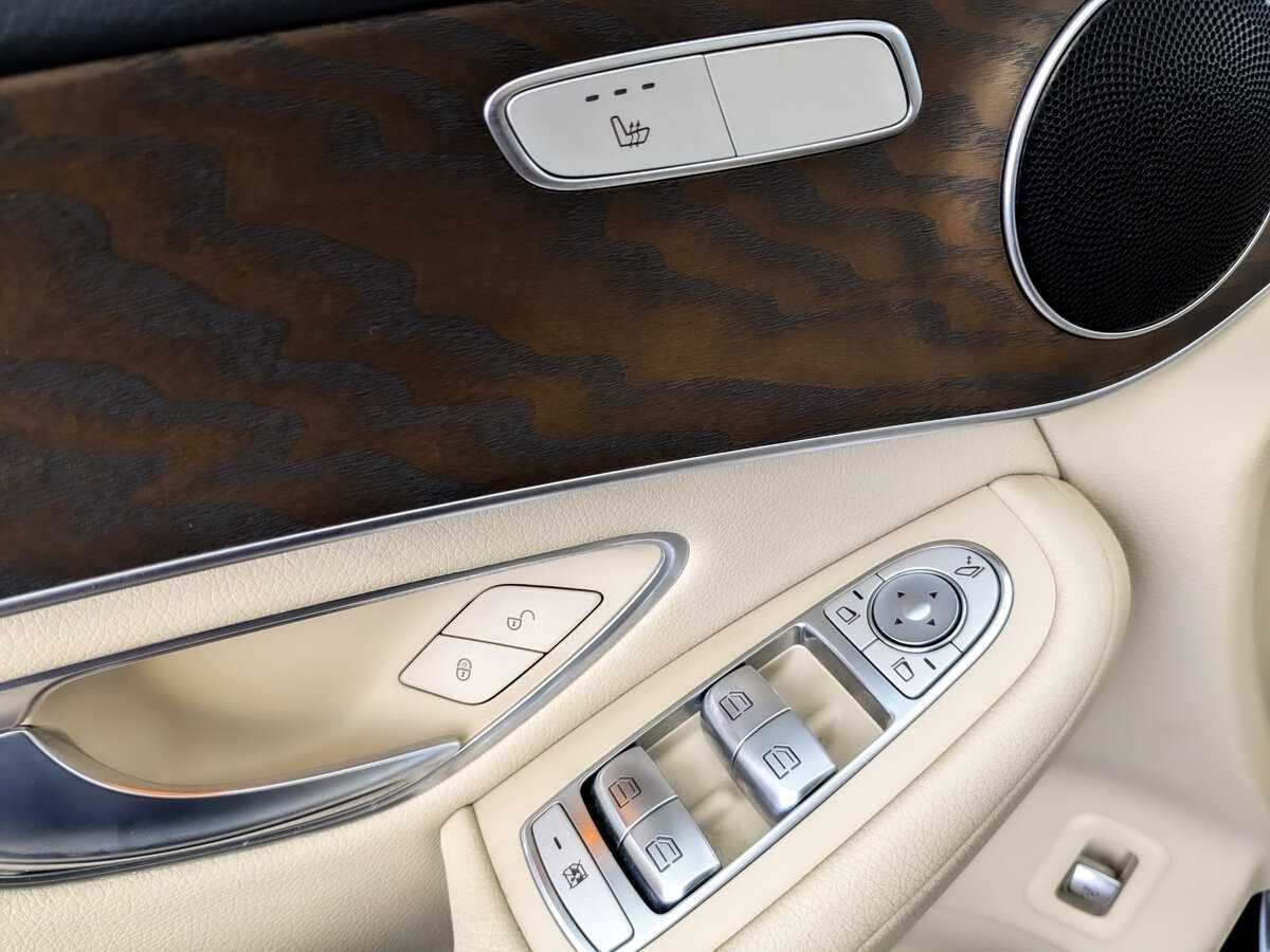 Купить Mercedes-Benz GLC с пробегом. Фото: #23