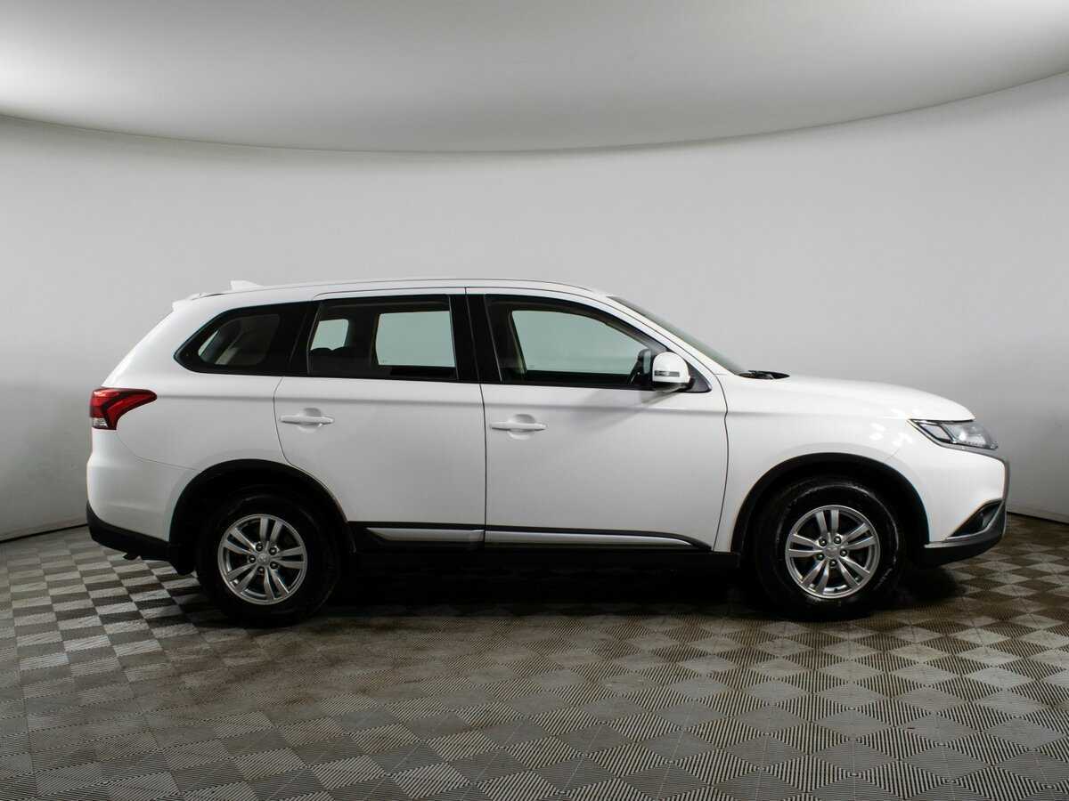 Купить Mitsubishi Outlander с пробегом. Фото: #3
