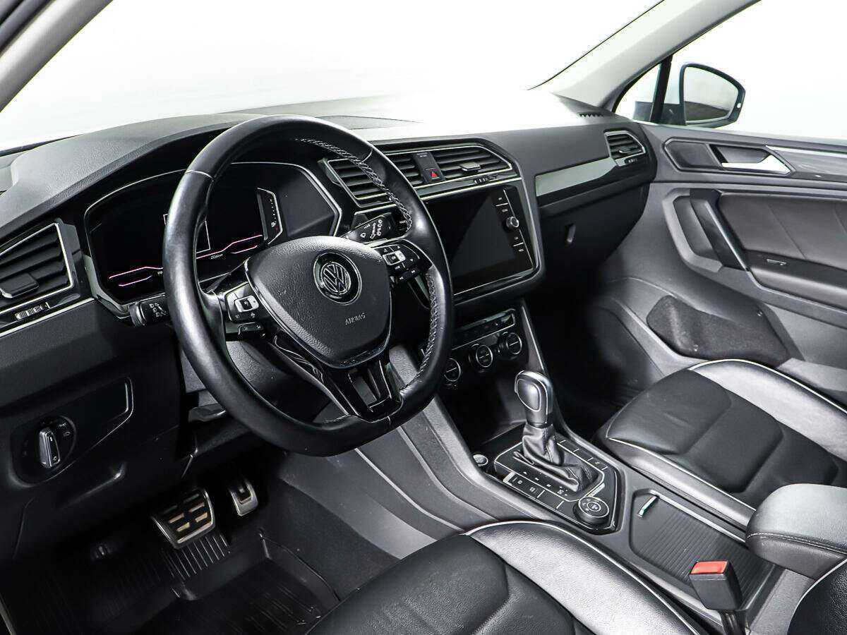 Купить Volkswagen Tiguan с пробегом. Фото: #12