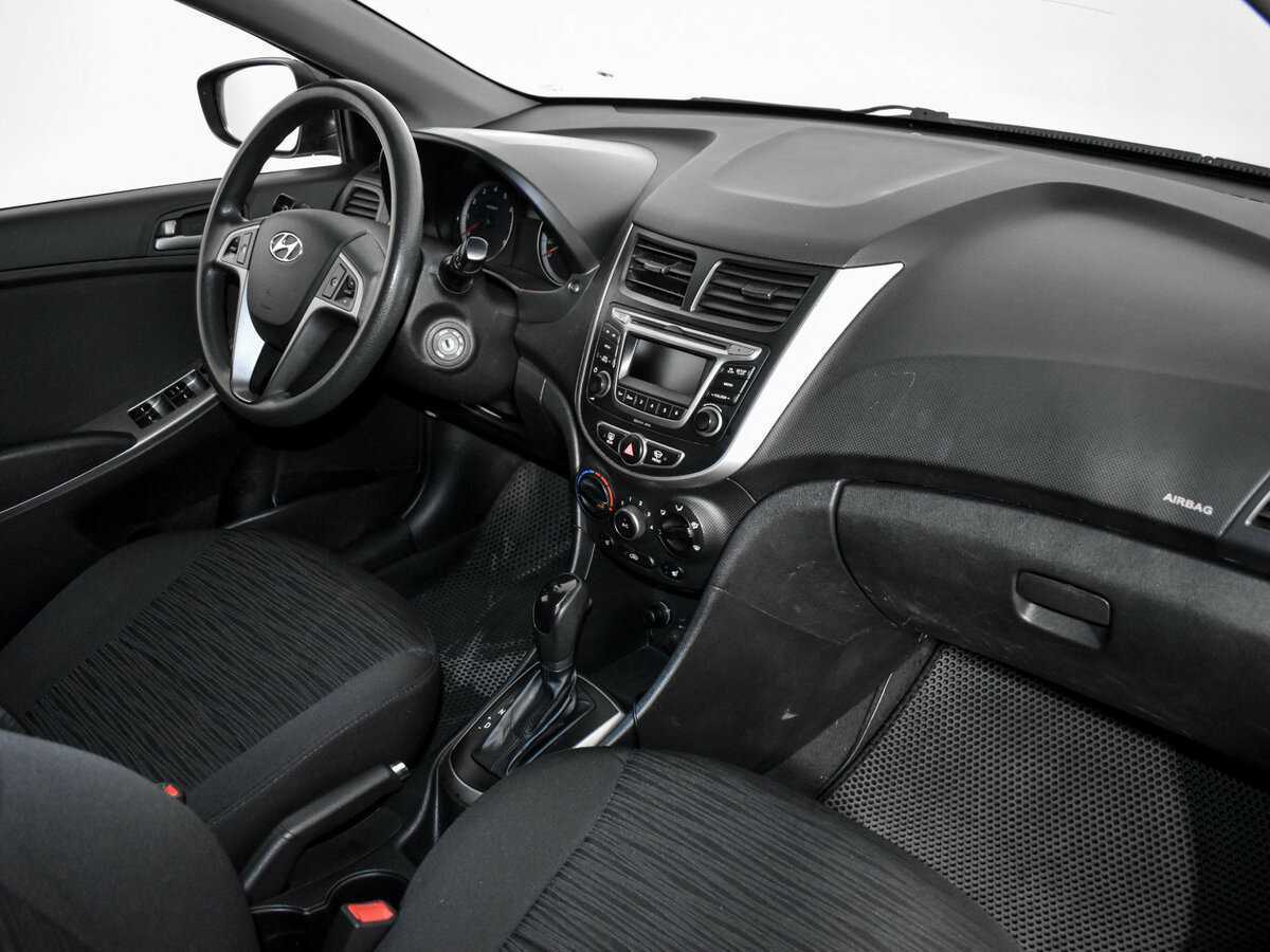 Купить Hyundai Solaris с пробегом. Фото: #12