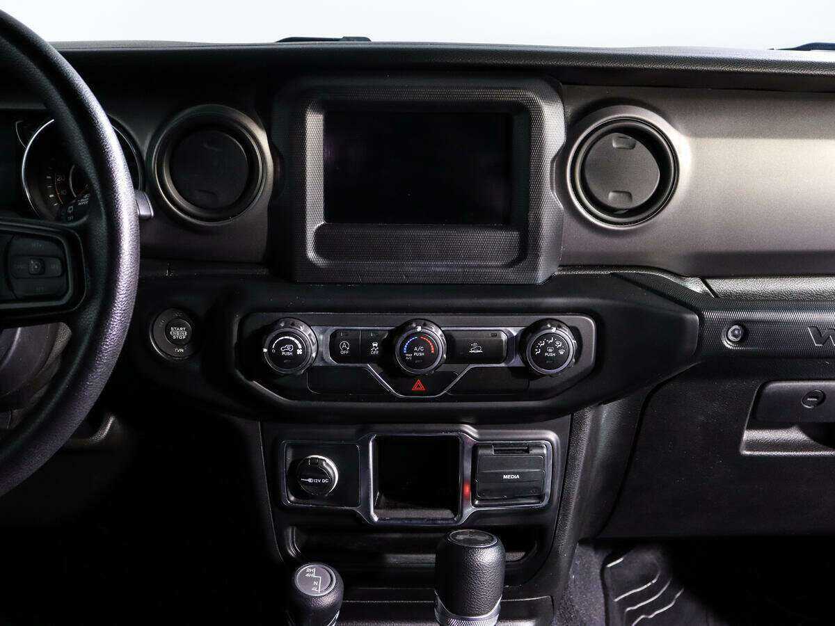 Купить Jeep Wrangler с пробегом. Фото: #11