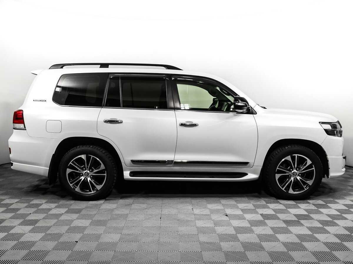 Купить Toyota Land Cruiser с пробегом. Фото: #3