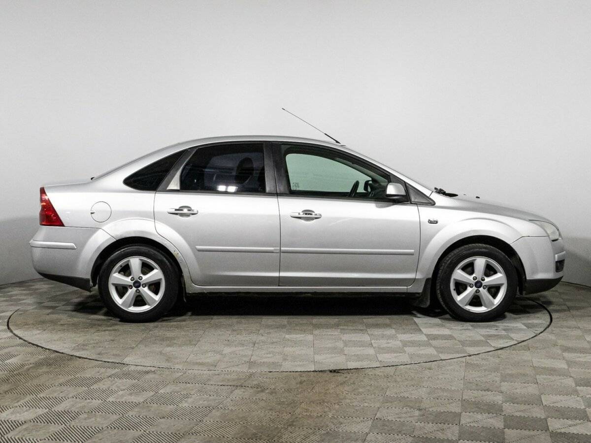 Купить Ford Focus с пробегом. Фото: #3