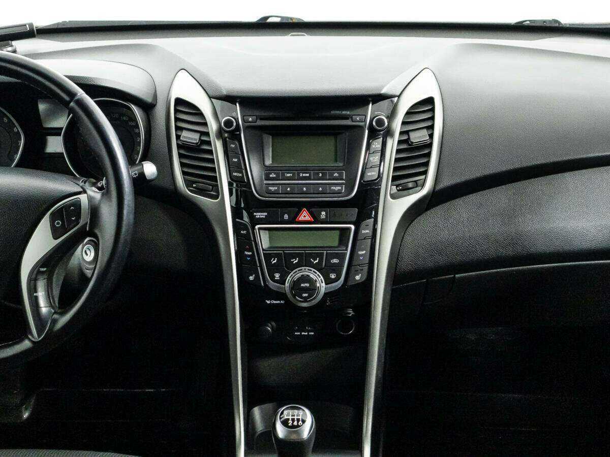 Купить Hyundai i30 с пробегом. Фото: #13