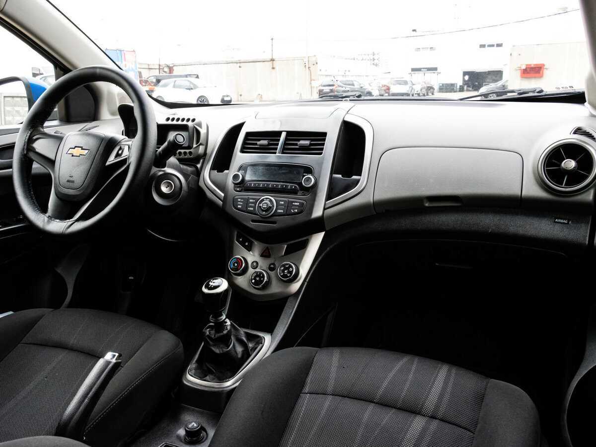 Купить Chevrolet Aveo с пробегом. Фото: #6