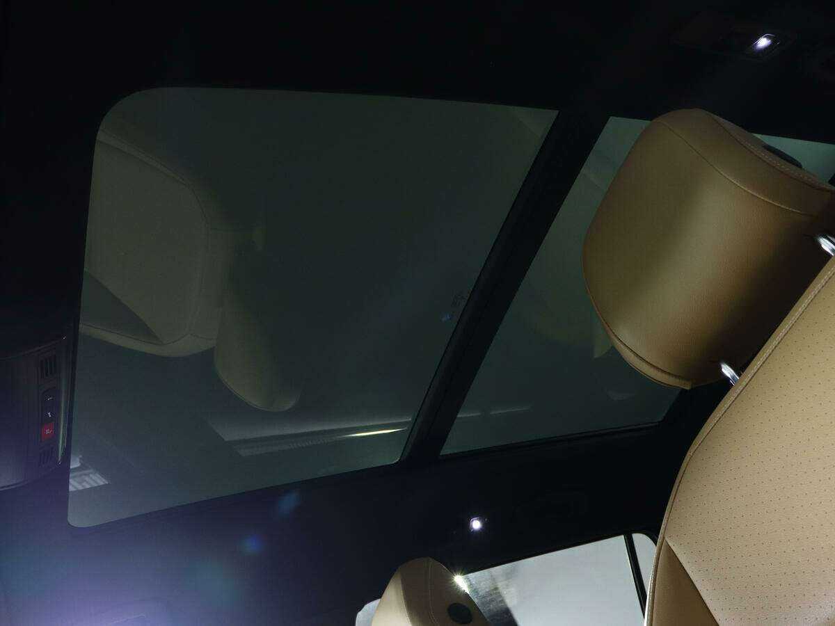 Купить Volkswagen Tiguan с пробегом. Фото: #20