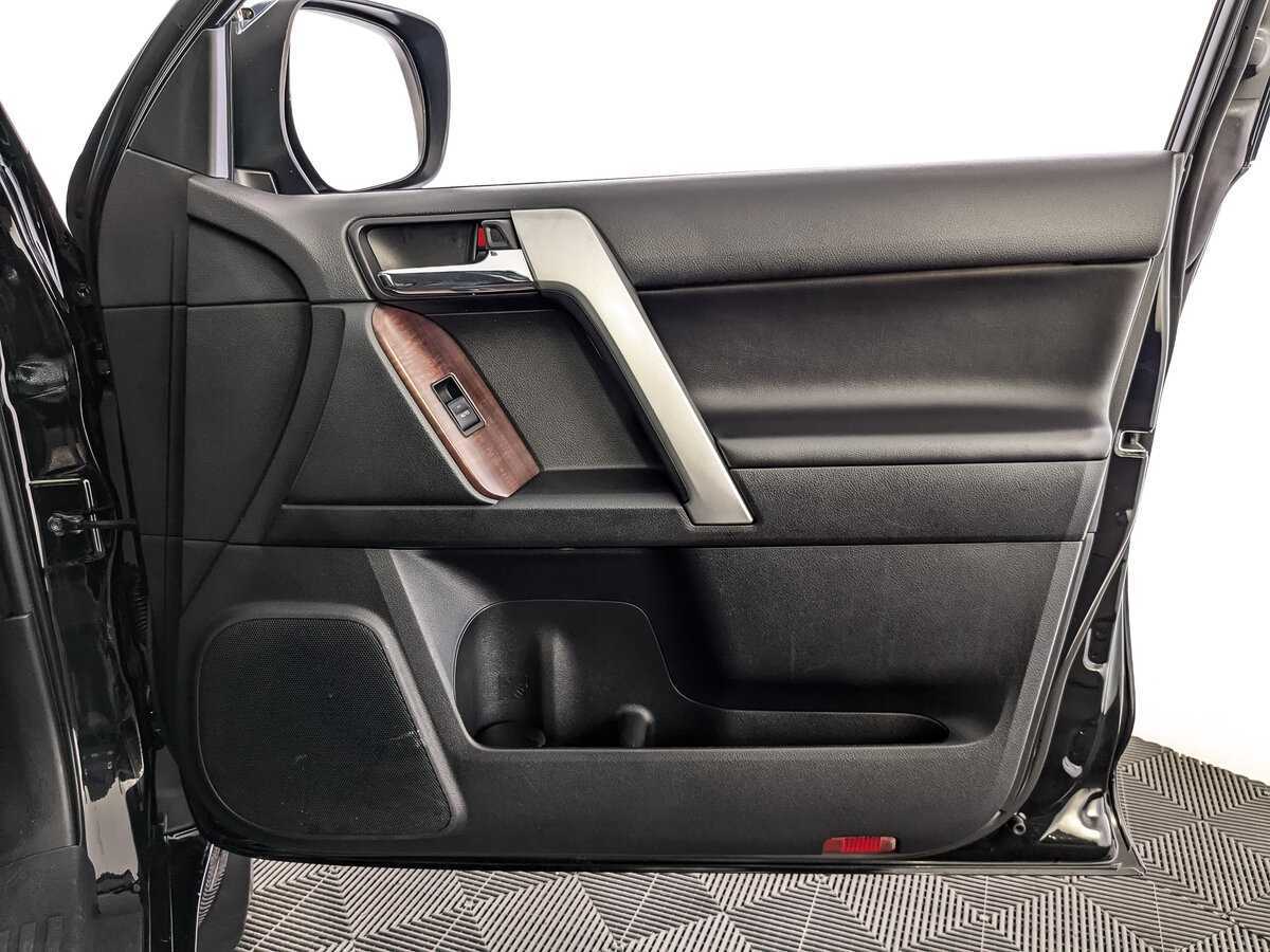 Купить Toyota Land Cruiser Prado с пробегом. Фото: #19