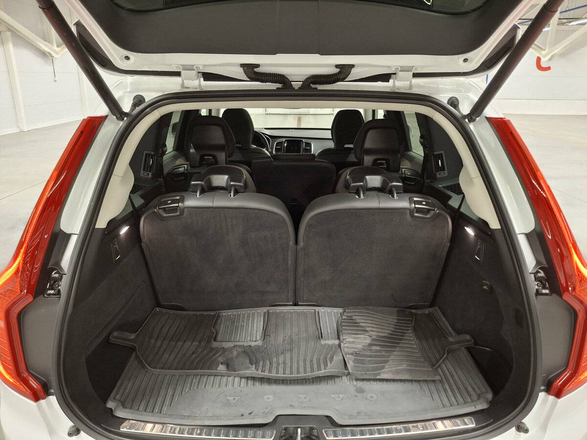 Купить Volvo XC90 с пробегом. Фото: #9