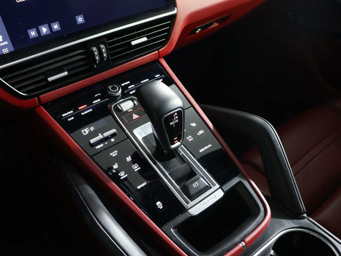 Купить Porsche Cayenne с пробегом. Фото: #18