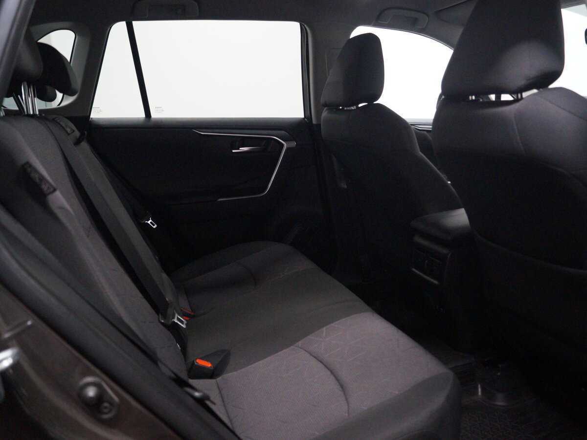 Купить Toyota RAV4 с пробегом. Фото: #19