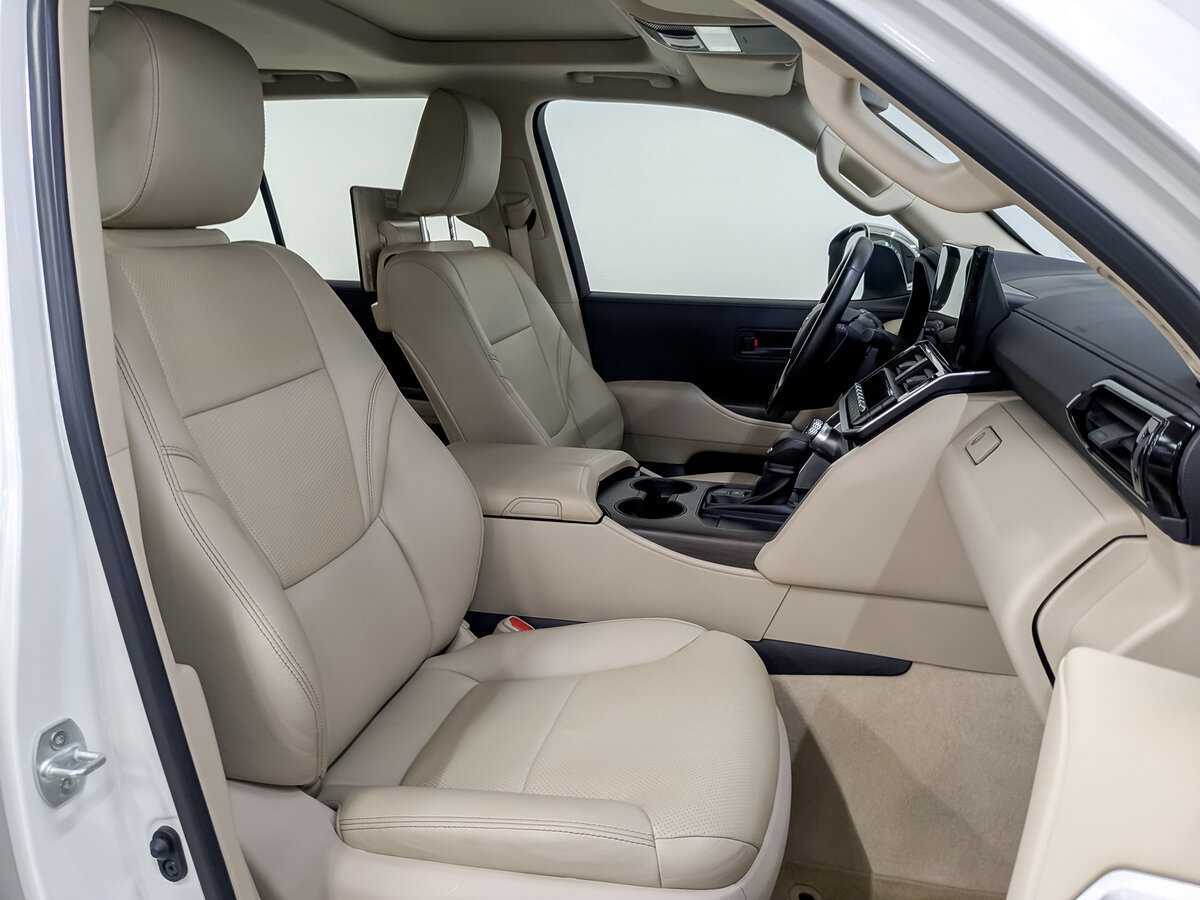 Купить Toyota Land Cruiser с пробегом. Фото: #22