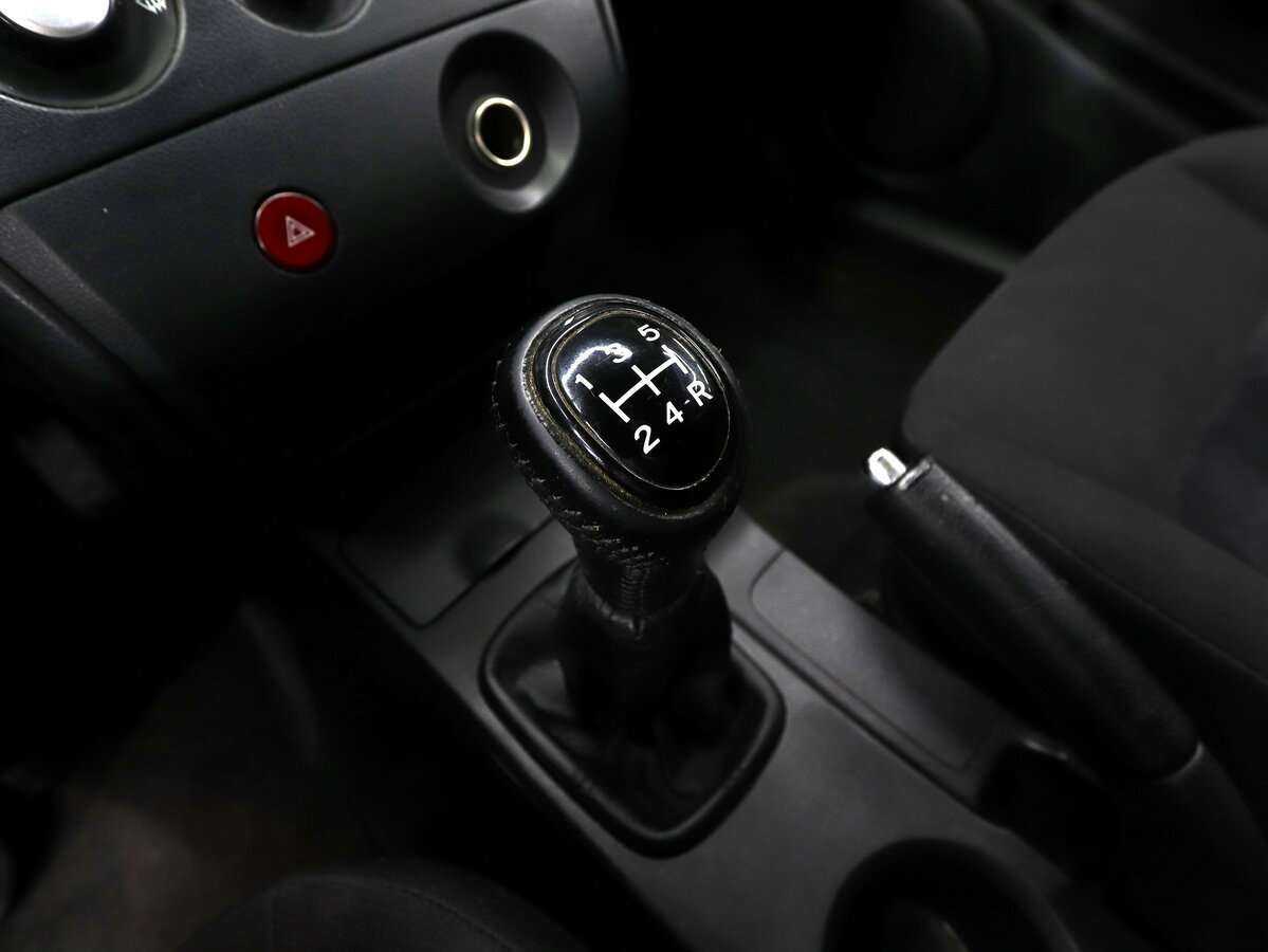 Купить Mitsubishi Outlander с пробегом. Фото: #18