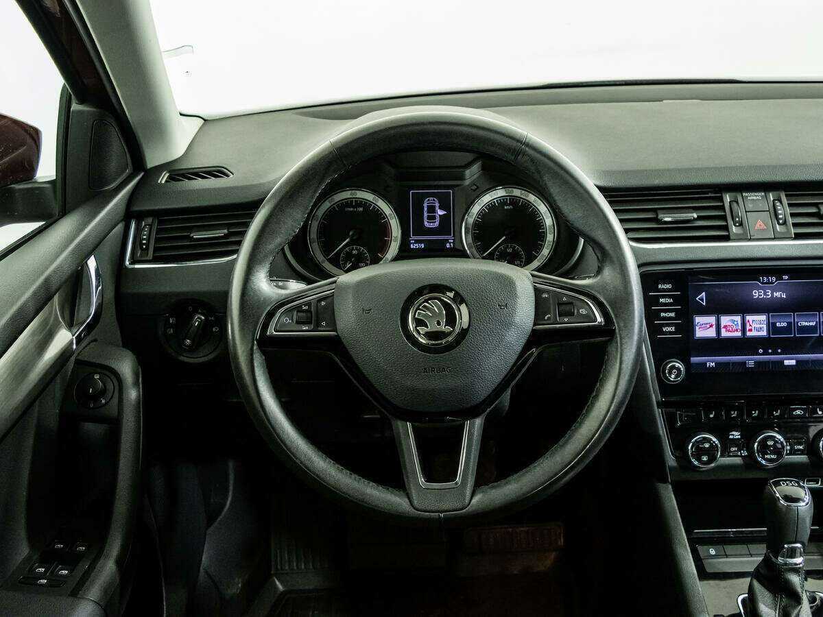 Купить Skoda Octavia с пробегом. Фото: #14