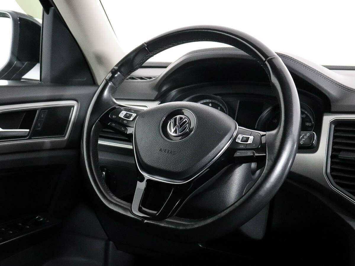 Купить Volkswagen Teramont с пробегом. Фото: #12