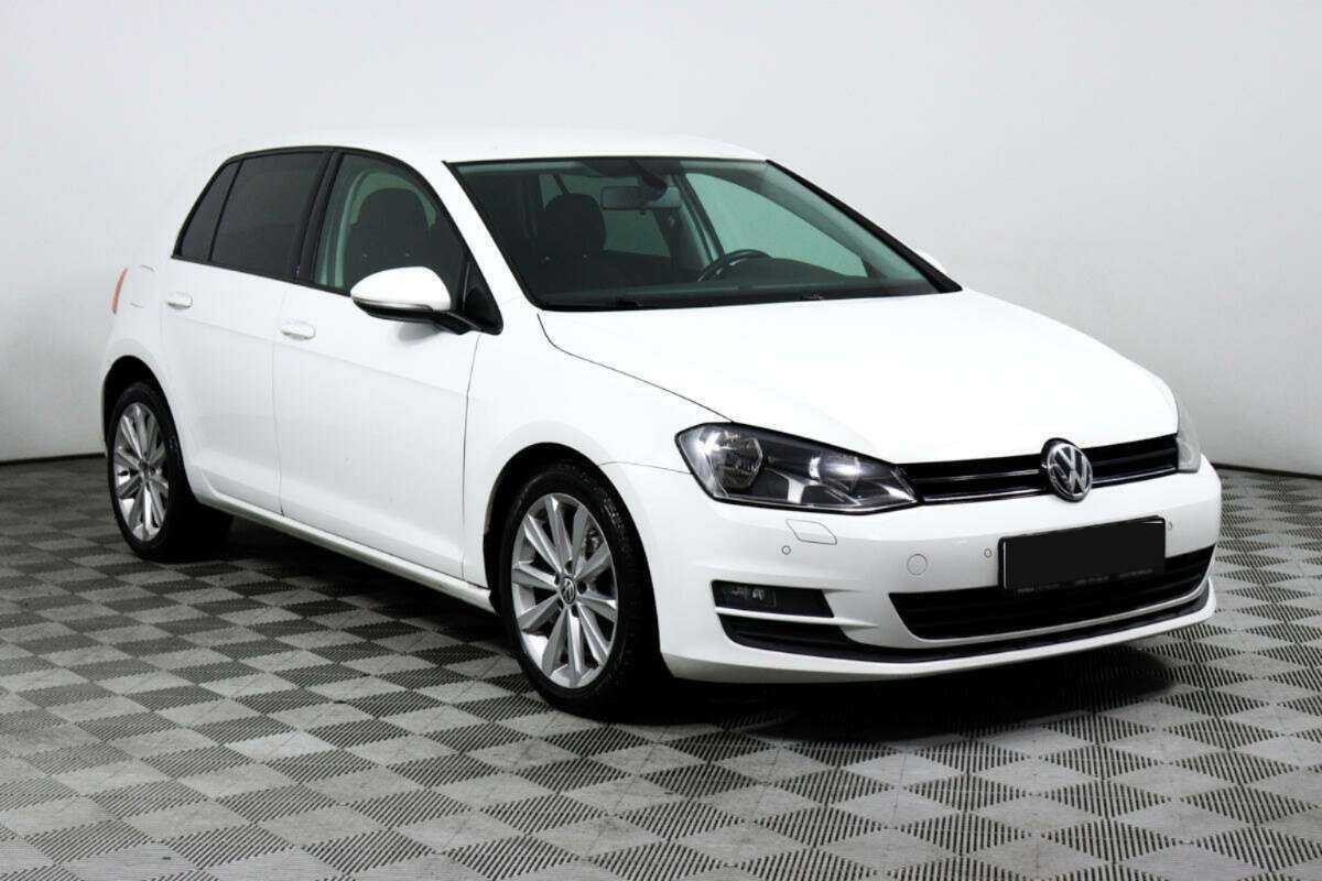 Купить Volkswagen Golf с пробегом. Фото: #2