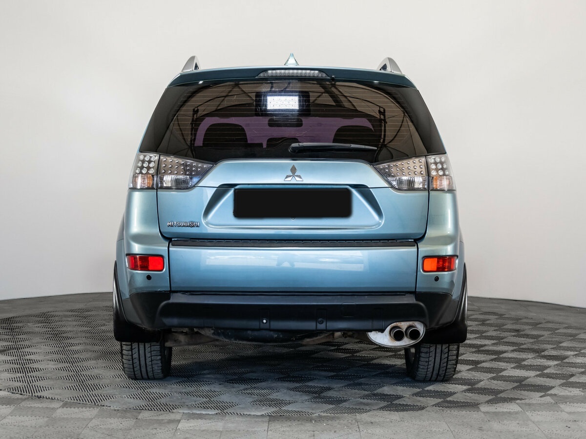 Купить Mitsubishi Outlander с пробегом. Фото: #4