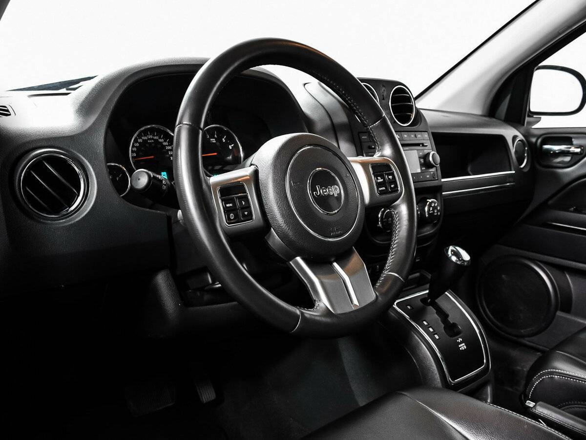 Купить Jeep Compass с пробегом. Фото: #11