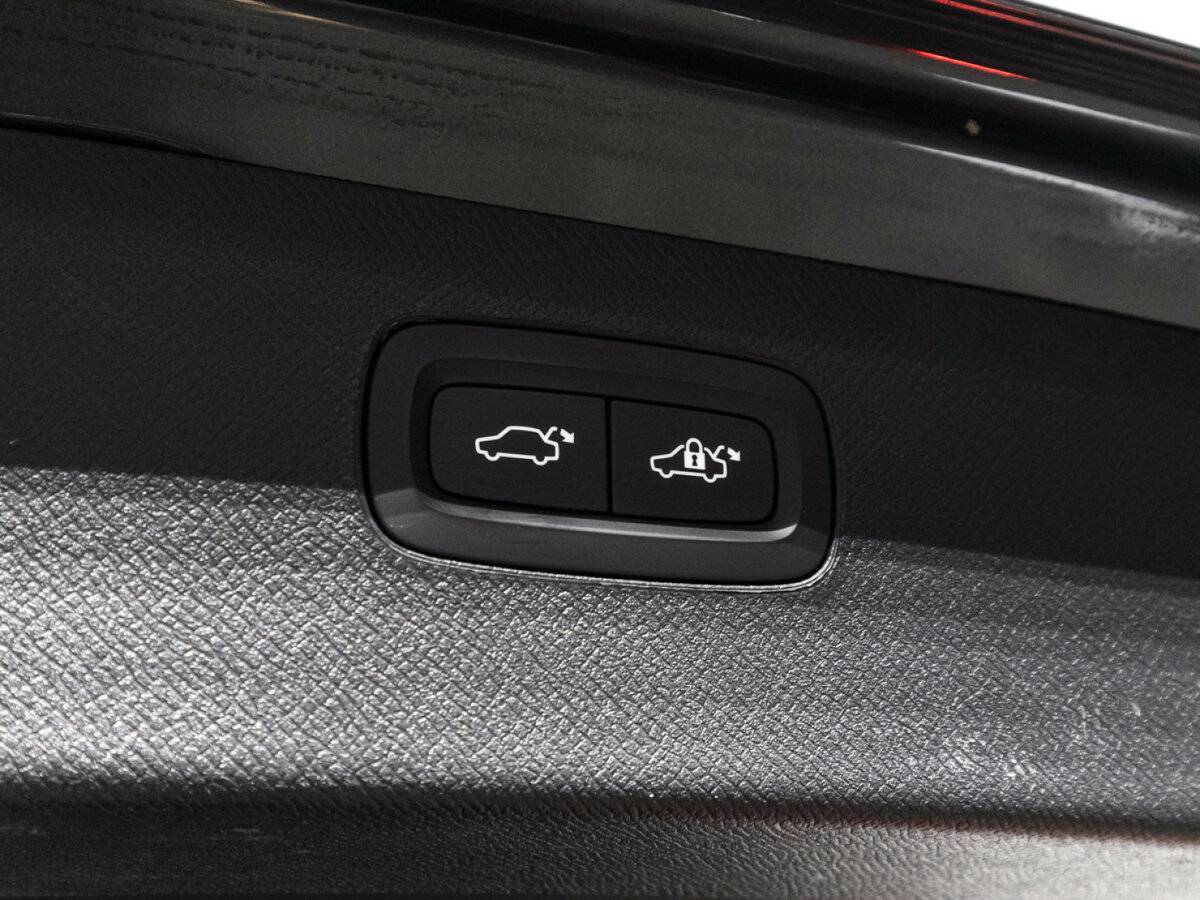 Купить Volvo XC90 с пробегом. Фото: #13