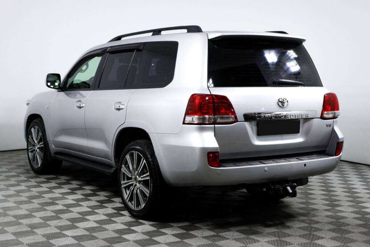 Купить Toyota Land Cruiser с пробегом. Фото: #5