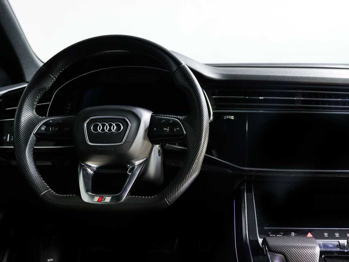 Купить Audi Q8 с пробегом. Фото: #9