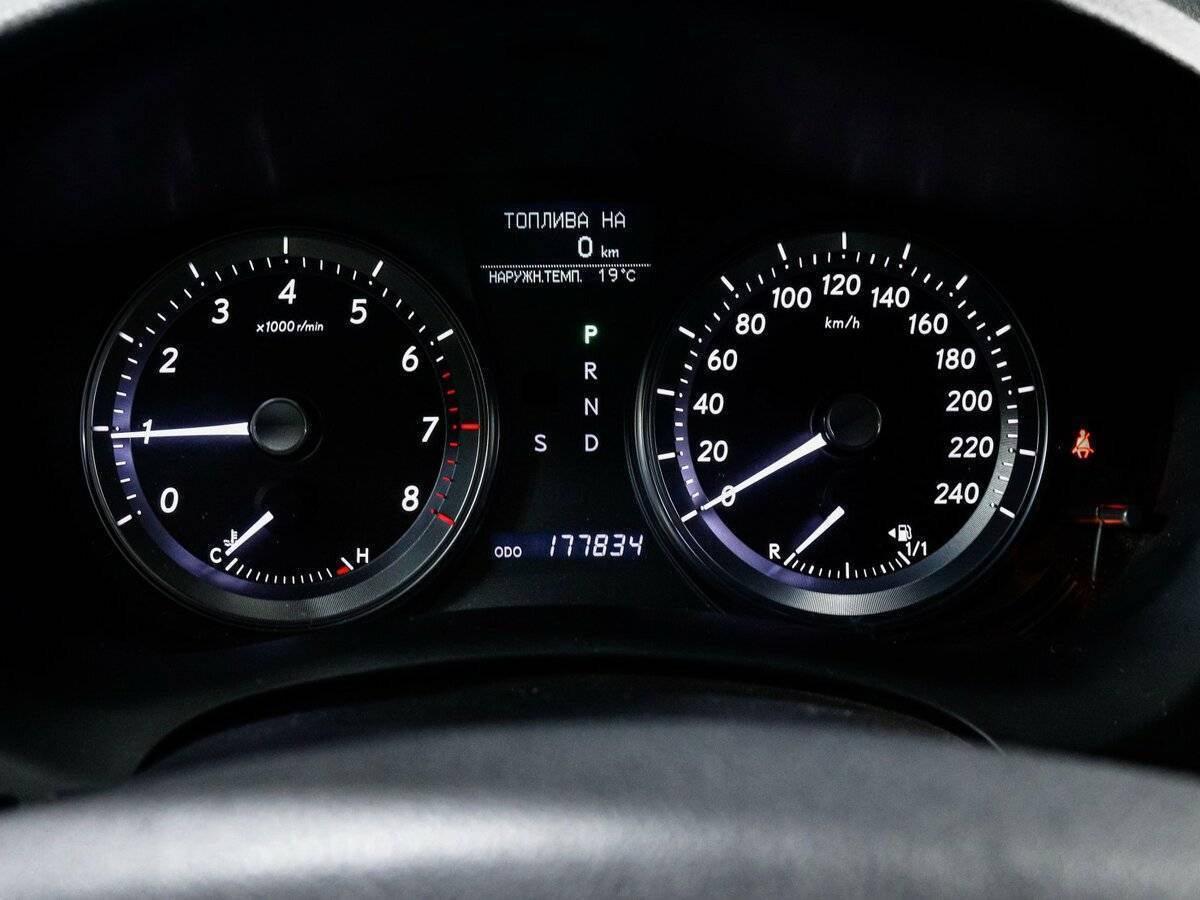 Купить Lexus ES с пробегом. Фото: #10